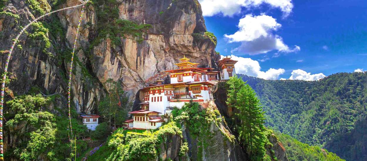 Bhutan Luxury sightseeing and cultural Tour