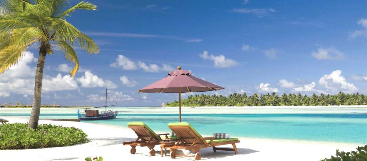 Mesmerizing Maldives Vacations in a Luxury Beach Resort