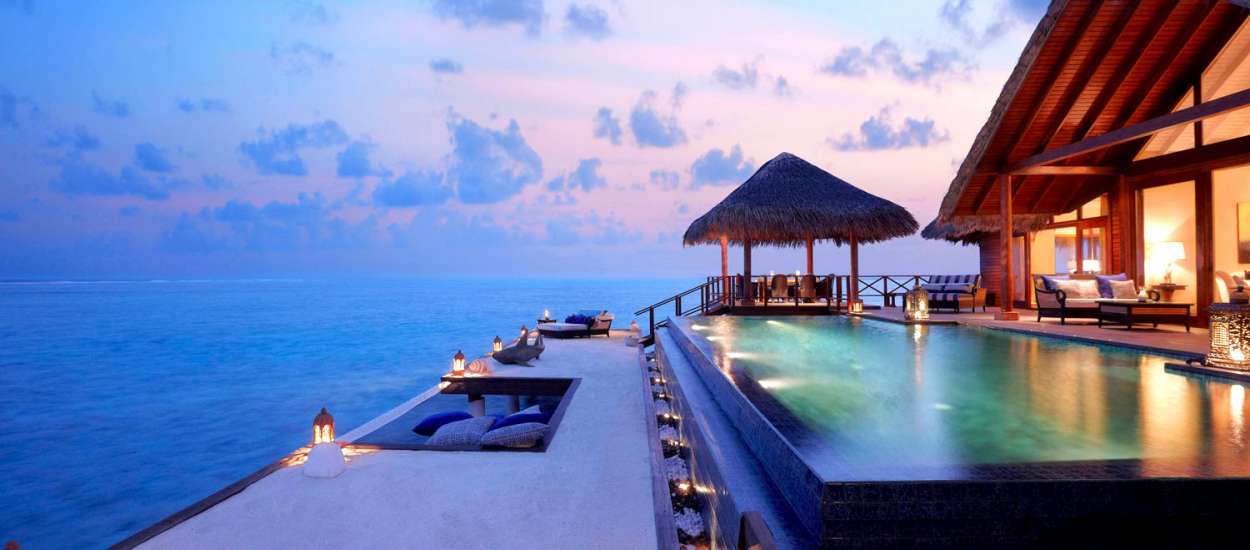 Mesmerizing Maldives Vacations in a Luxury Beach Resort